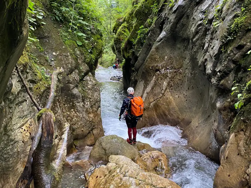 Barranco Bitet - Barranquismo con Guías del Pirineo