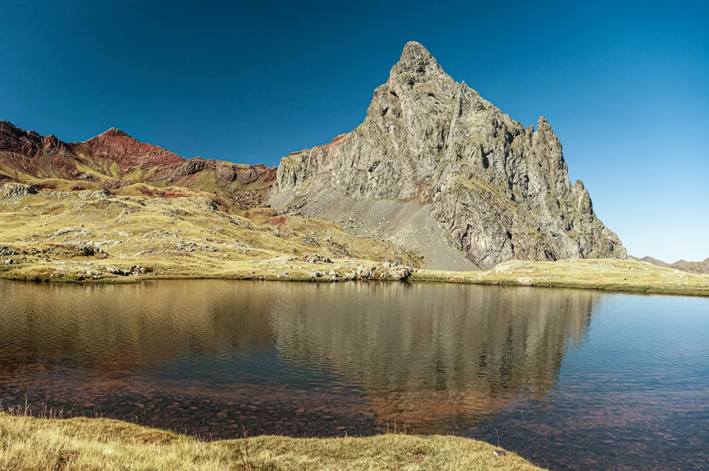 Ibones de Anayet, valle de Tena con Guías del Pirineo