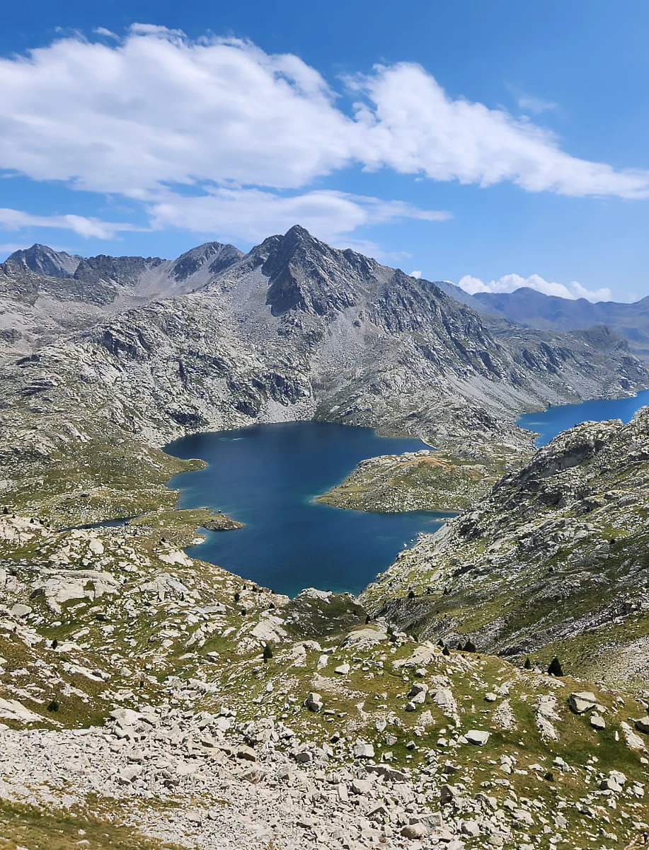 Estanys & rocas graníticas en el Trekking Aigüestortes, Parque Nacional de Aigüestortes y Estany de Sant Maurici