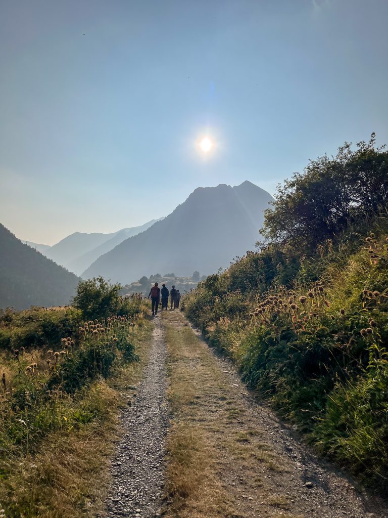 Entorno natural del valle de Chistau, Senderismo en Pirineos