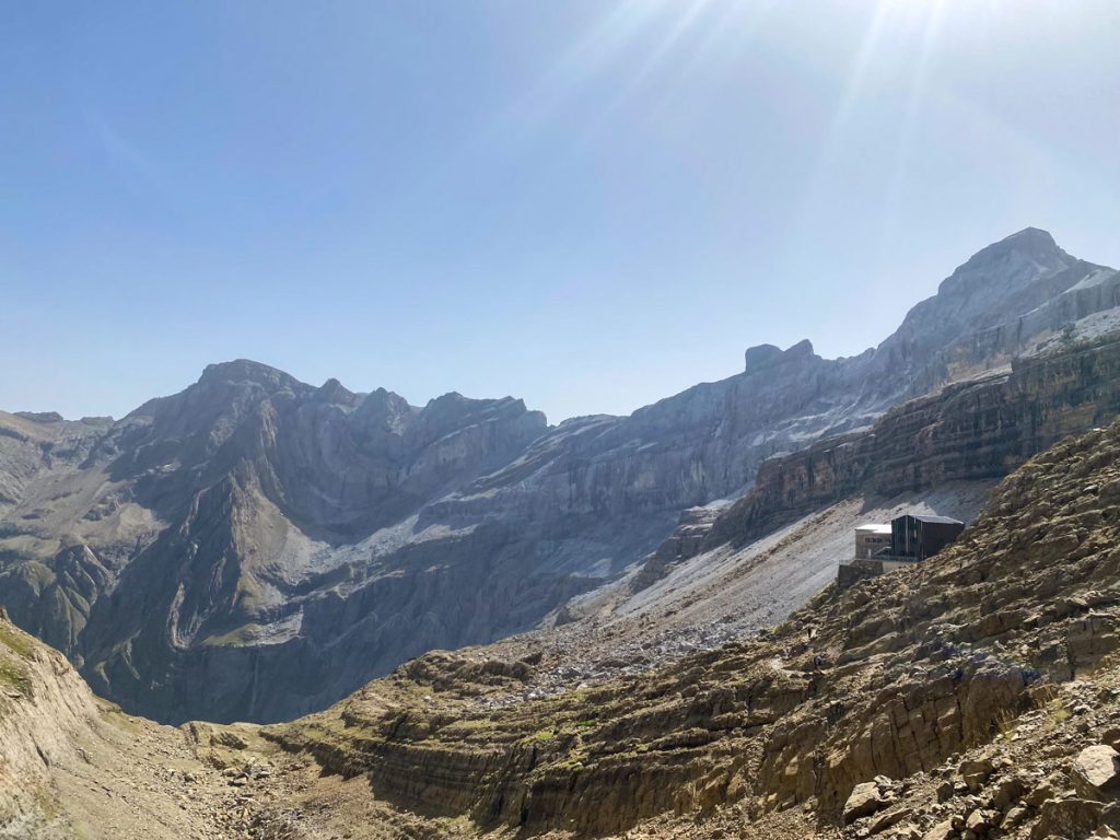 Refuge Sarradets, Programa travesía Monte Perdido, Parque Nacional Pirineos-Monte Perdido